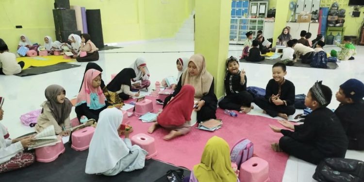 KH Iim Abdul Karim: Kontinuitas Mengaji dan Sistem Kelompok adalah Kunci Lahirnya Penghafal Al-Quran